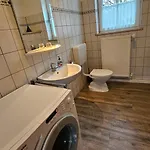 Bei Fuerstenfeldbruck Landsberg In Ot Duenzelbach Beim Binegger 아파트 *