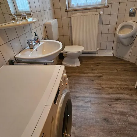 Bei Fuerstenfeldbruck Landsberg In Ot Duenzelbach Beim Binegger * Moorenweis