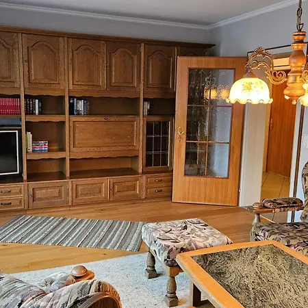 Apartment Bei Fuerstenfeldbruck Landsberg In Ot Duenzelbach Beim Binegger *