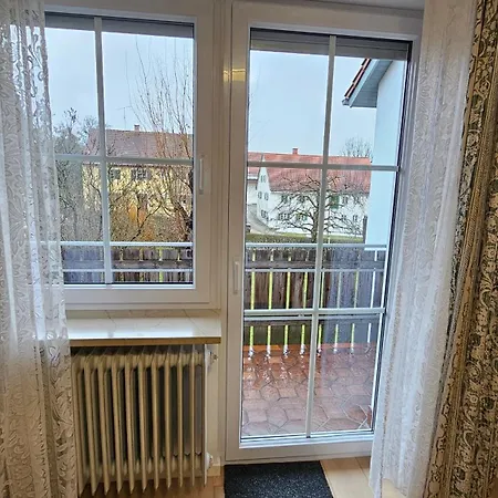 Bei Fuerstenfeldbruck Landsberg In Ot Duenzelbach Beim Binegger Apartment